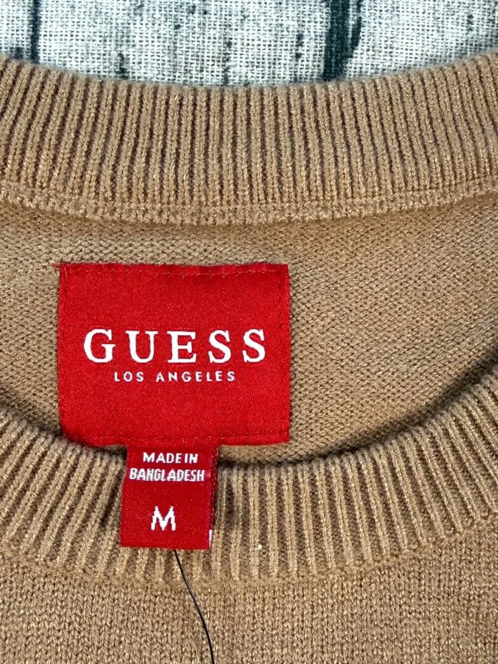GUESS Tero Emboss Sweater Sweater M Brown Rayon Pullover Made in Bangladesh NWT
